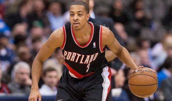 绩击败了布 绩击败了布